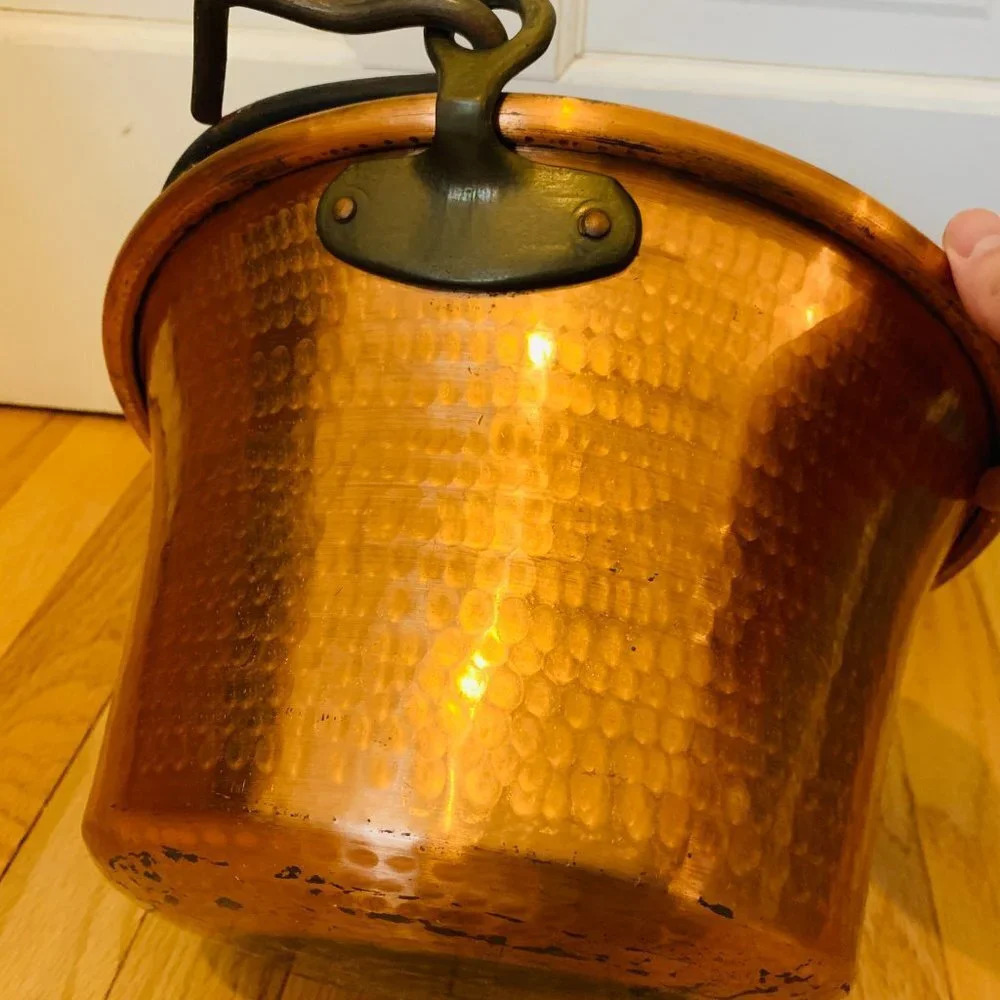 FINE Antique HAND MADE COPPER KETTLE Dovetailed Hammered - Picture 8 of 16
